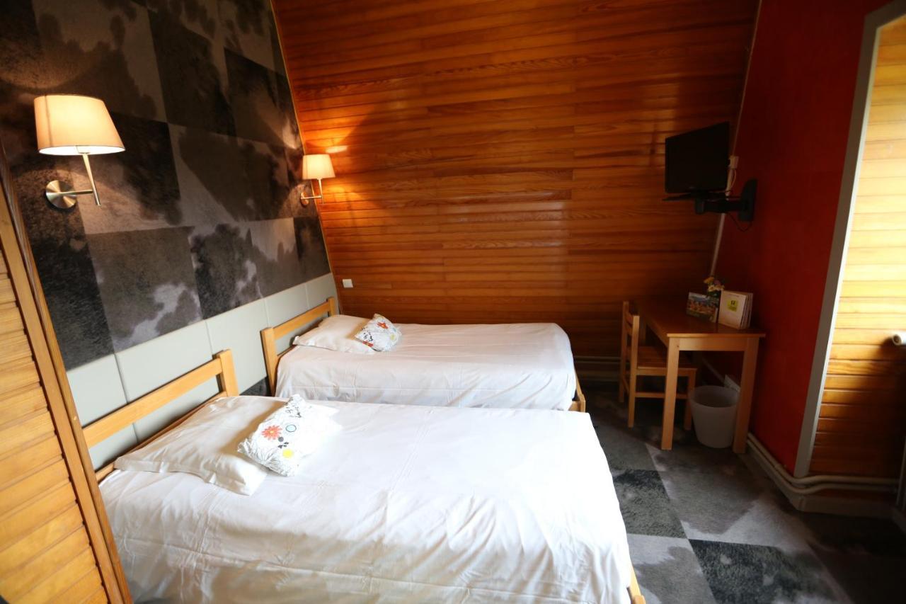 Gite-Hotel Le P'Tit Cham ル・モンドール エクステリア 写真